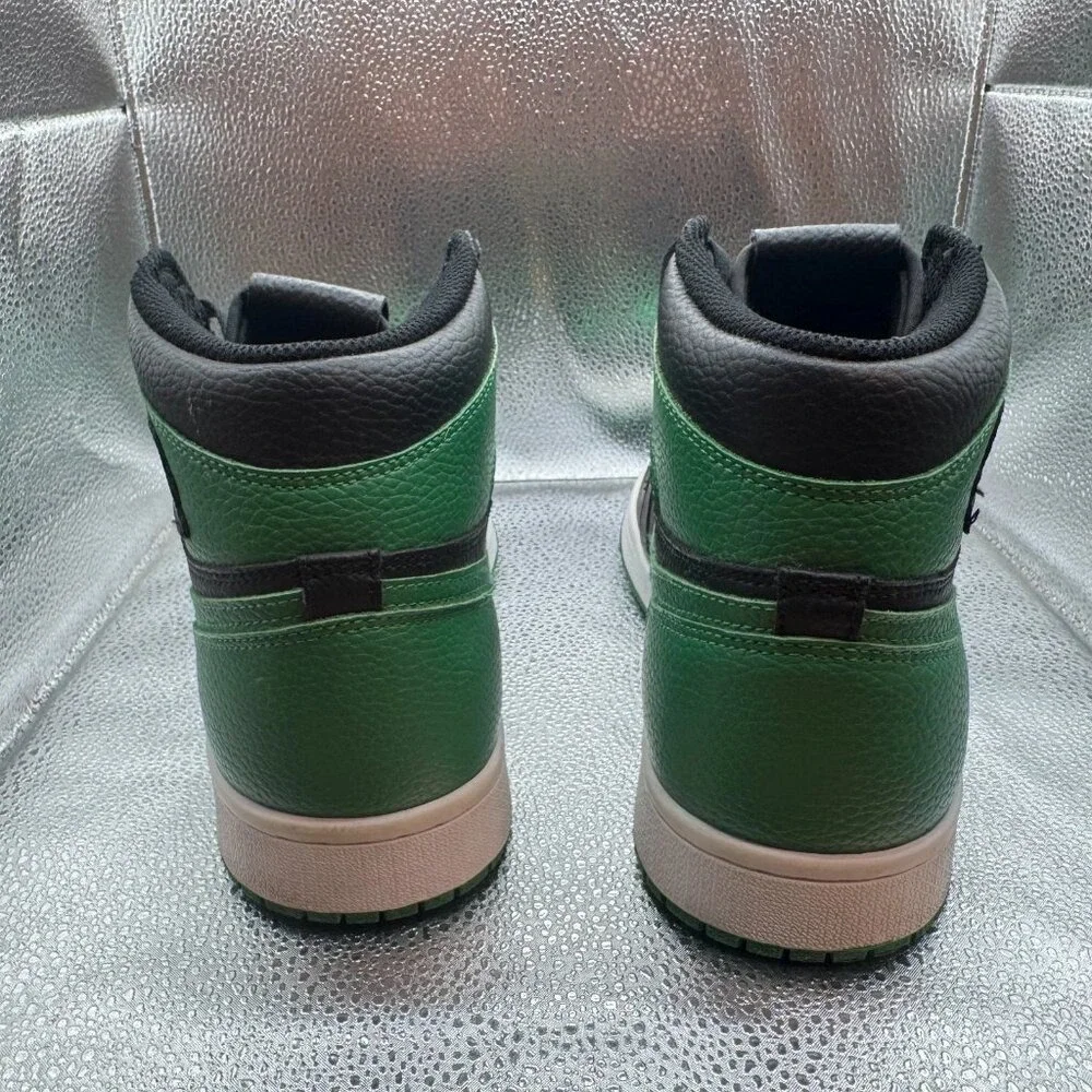 Size 10 Air Jordan 1 Retro OG High Pine Green 2.0 Mens Sneaker Shoe 555088-030